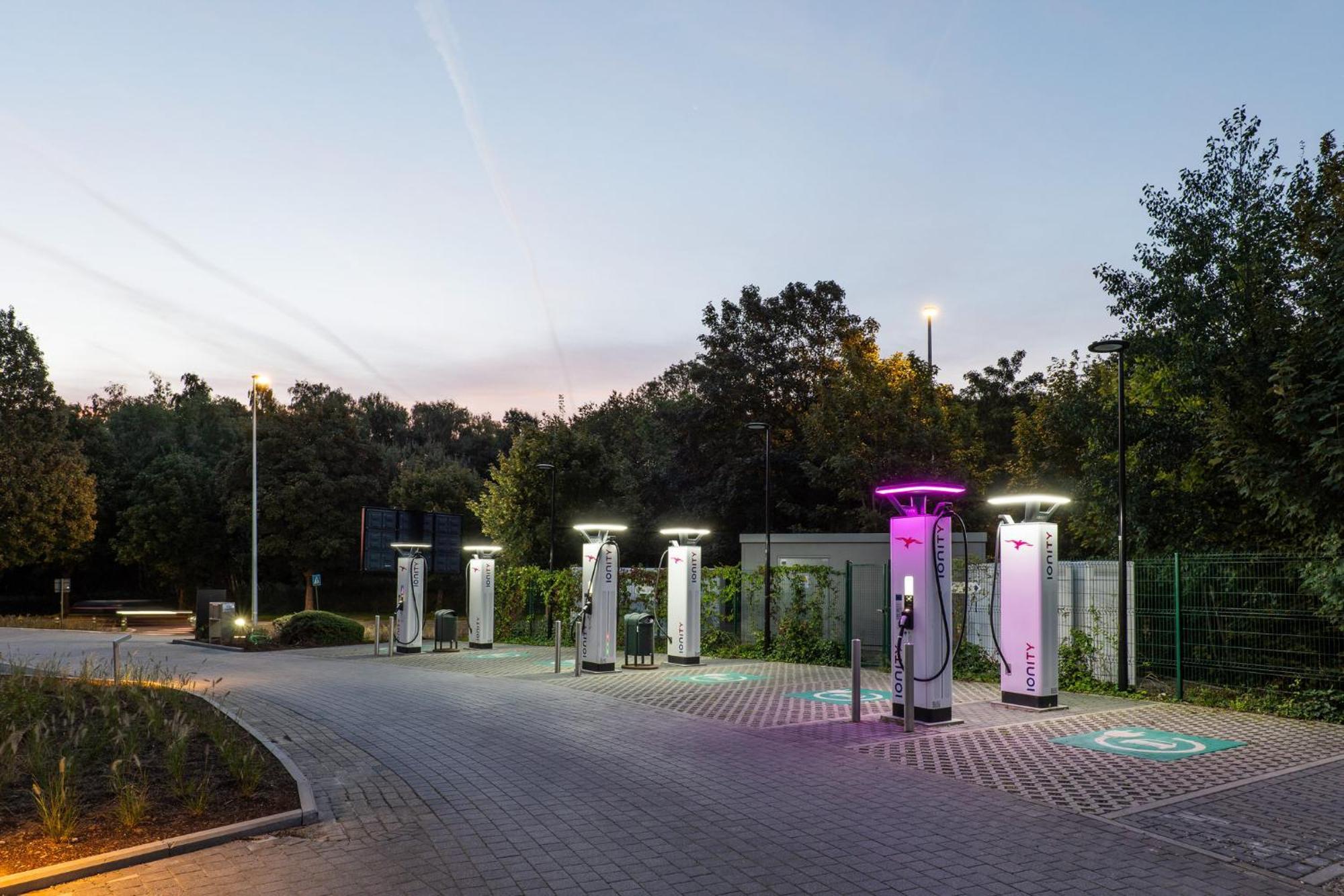 Voco Brussels City North By Ihg Vilvoorde Kültér fotó